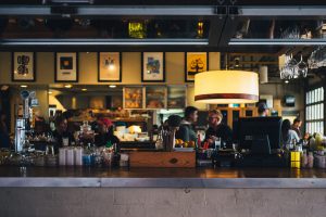 restaurant-690569_1920-300×200-2.jpg